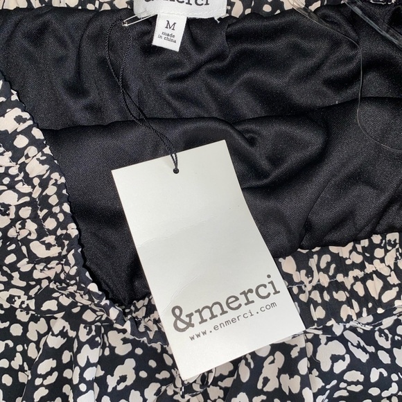 2/$30 𝅺&merci (en merci) Ladies Ruffled Leopard Print Mini Skirt BNWT - Picture 5 of 5